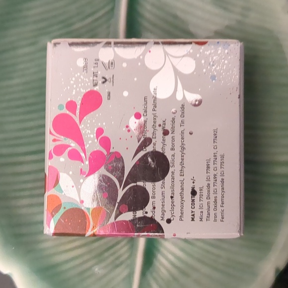 Coloured Raine Eyeshadow - Picture 2 of 3